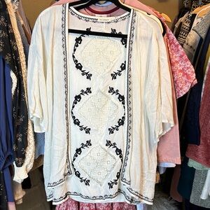 Embroidered Kimono 25”